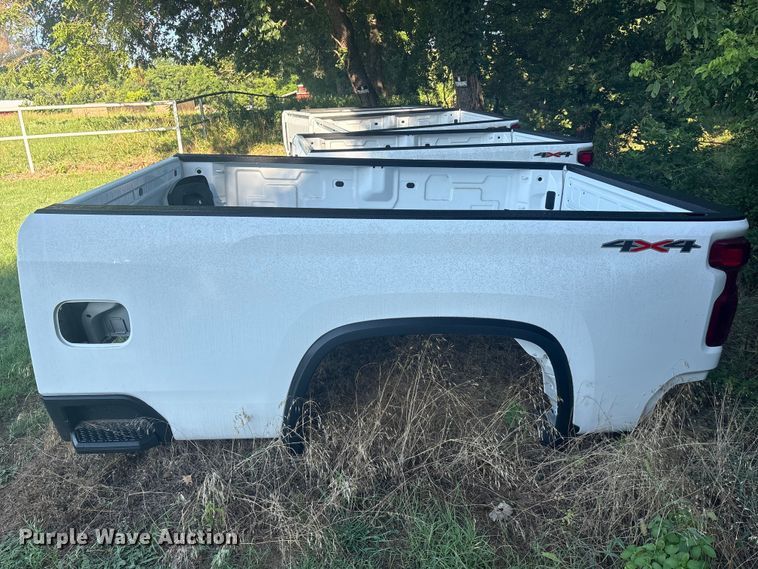 image for item EU5801 Pickup truck bed