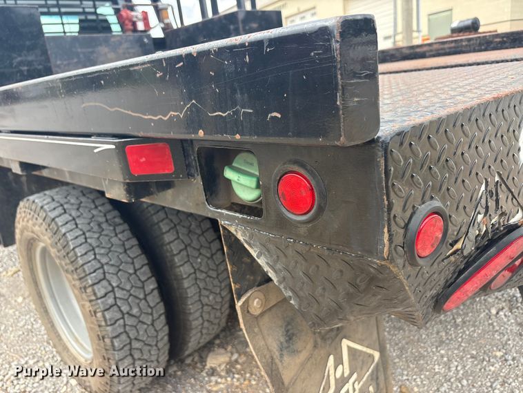 image for item EU5806 2020 Chevrolet Silverado 3500HD flatbed pickup truck