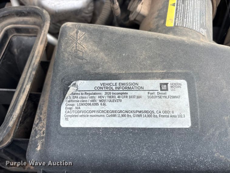 image for item EU5806 2020 Chevrolet Silverado 3500HD flatbed pickup truck