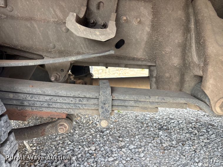 image for item EU5806 2020 Chevrolet Silverado 3500HD flatbed pickup truck