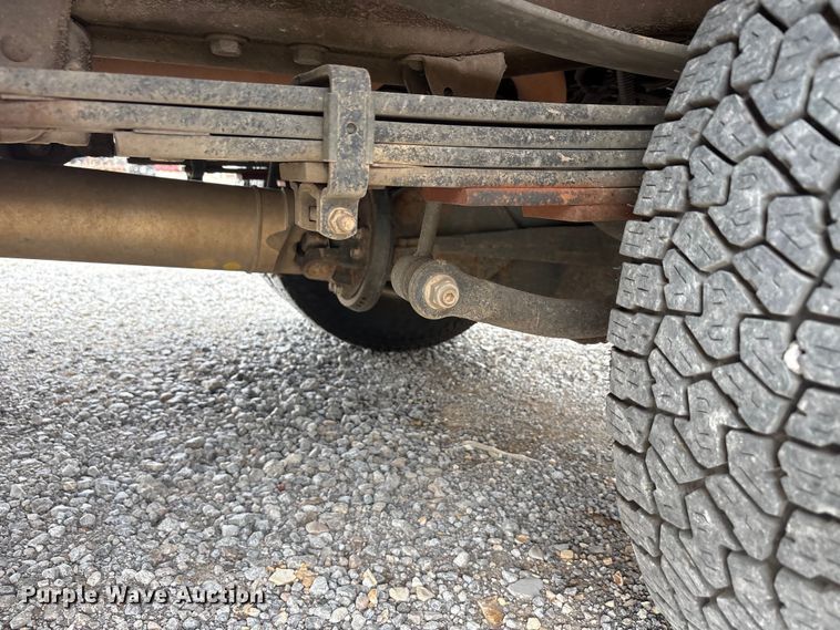 image for item EU5806 2020 Chevrolet Silverado 3500HD flatbed pickup truck