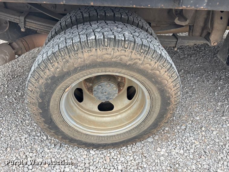 image for item EU5806 2020 Chevrolet Silverado 3500HD flatbed pickup truck