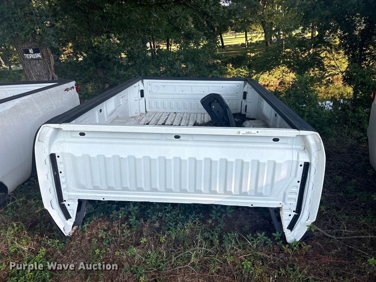 image for item EU5812 2024 Chevrolet 2500 Pickup truck bed