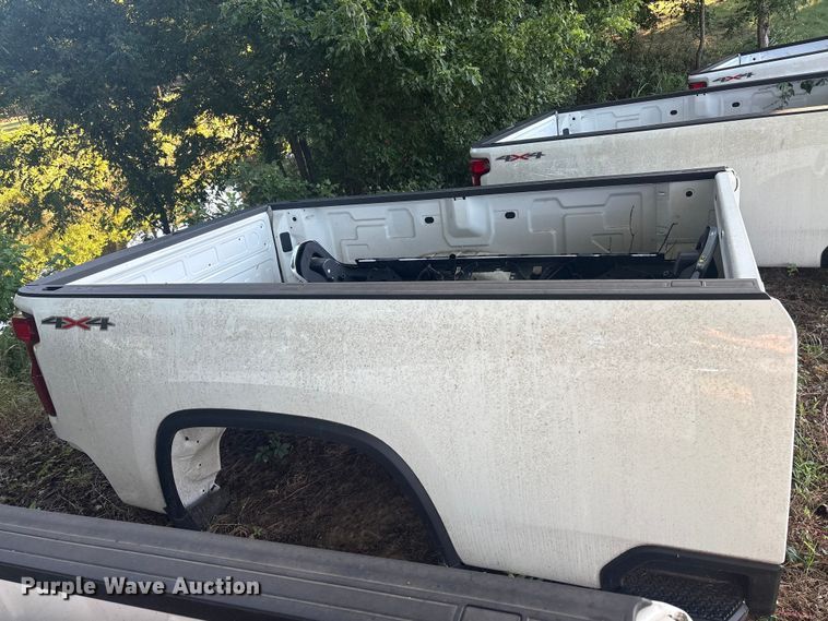 image for item EU5812 2024 Chevrolet 2500 Pickup truck bed