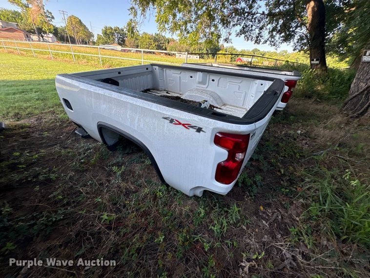 image for item EU5812 2024 Chevrolet 2500 Pickup truck bed