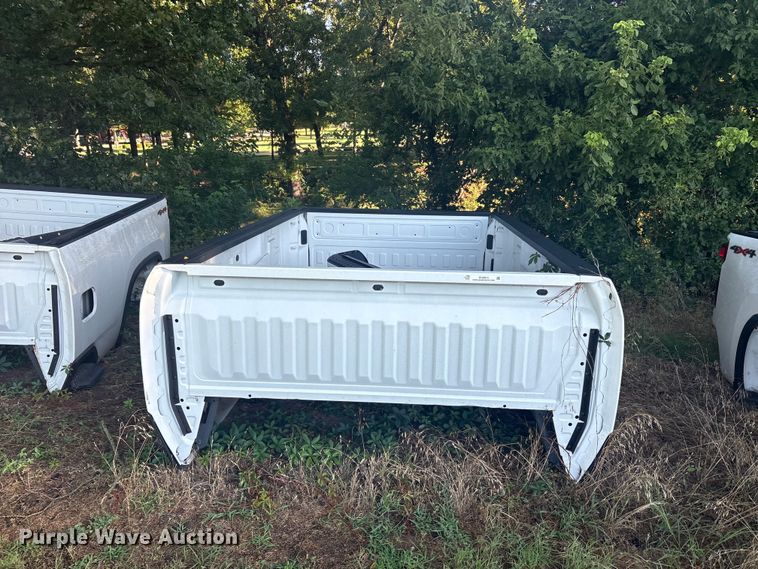 image for item EU5813 2024 Chevrolet 2500 Pickup truck bed