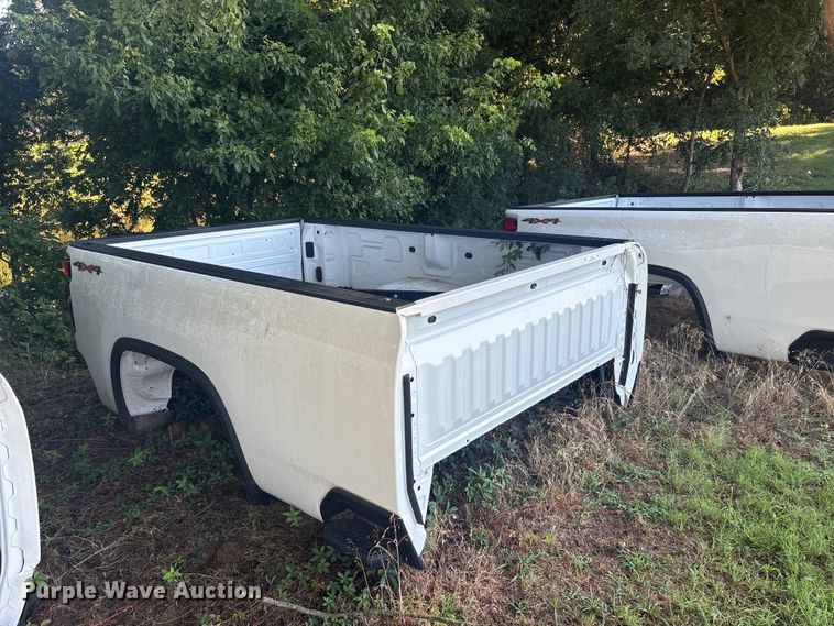 image for item EU5813 2024 Chevrolet 2500 Pickup truck bed