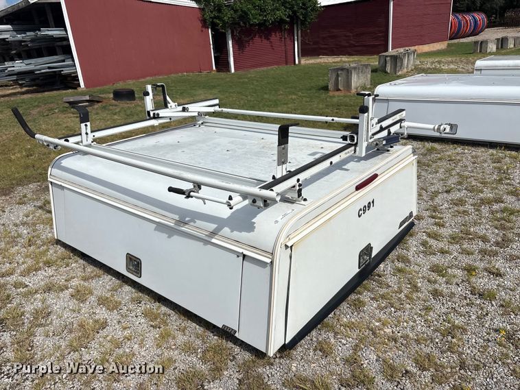 image for item EU5817 Are D471-23 pickup truck topper