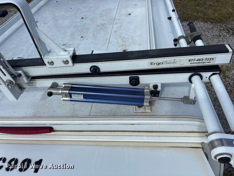 image for item EU5817 Are D471-23 pickup truck topper