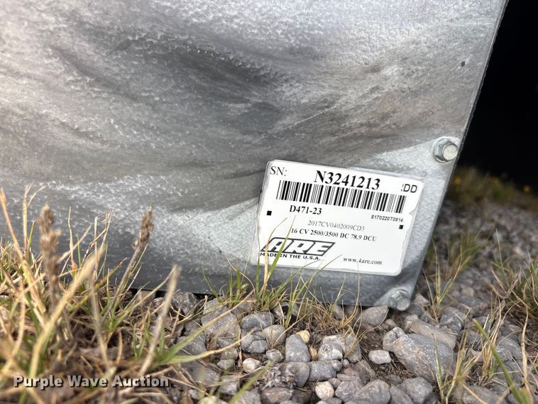 image for item EU5817 Are D471-23 pickup truck topper