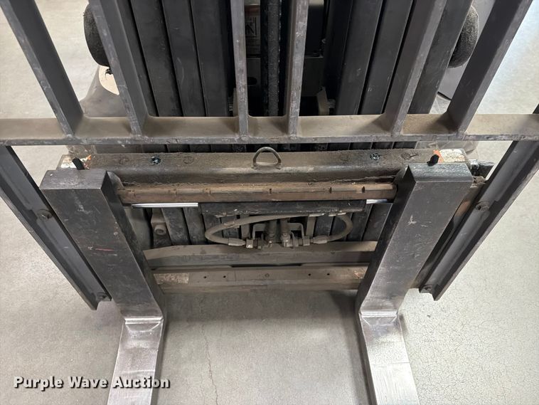 image for item EU5886 2016 Crown RC5530-35 forklift