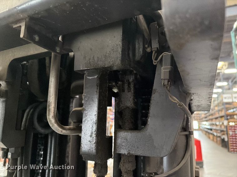 image for item EU5886 2016 Crown RC5530-35 forklift