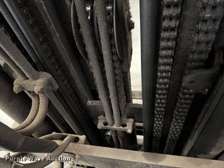 image for item EU5886 2016 Crown RC5530-35 forklift