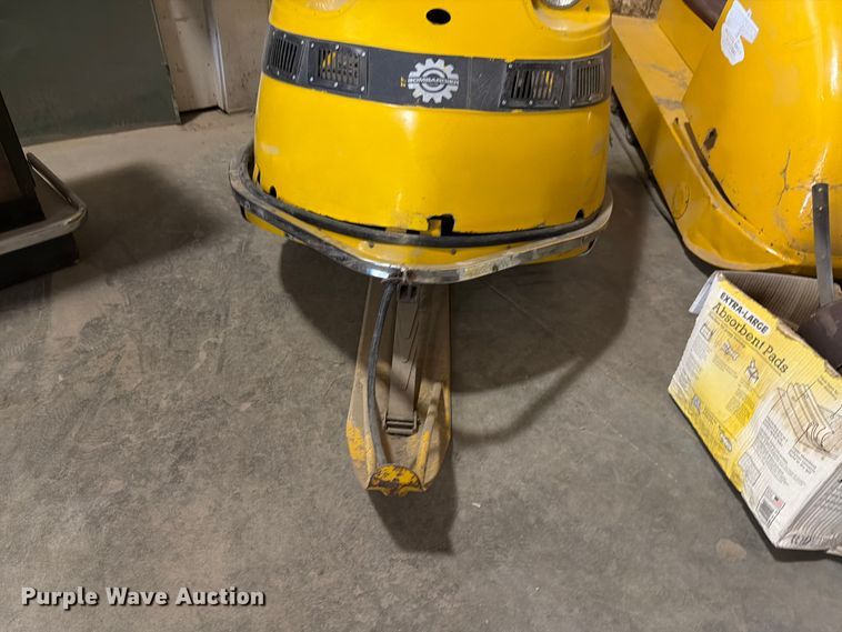 image for item EU8702 Ski-Doo Bombardier snowmobile