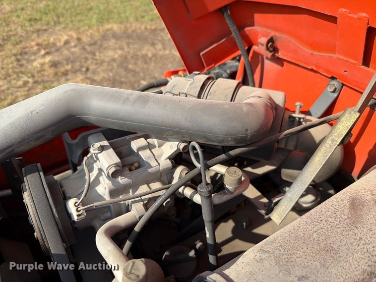 image for item EV2333 2005 Kubota B3030 HSDC MFWD tractor