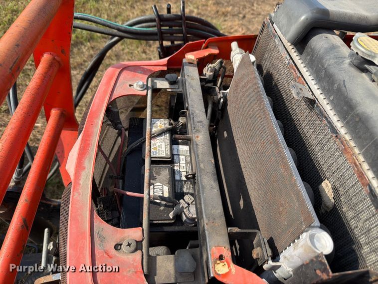 image for item EV2333 2005 Kubota B3030 HSDC MFWD tractor