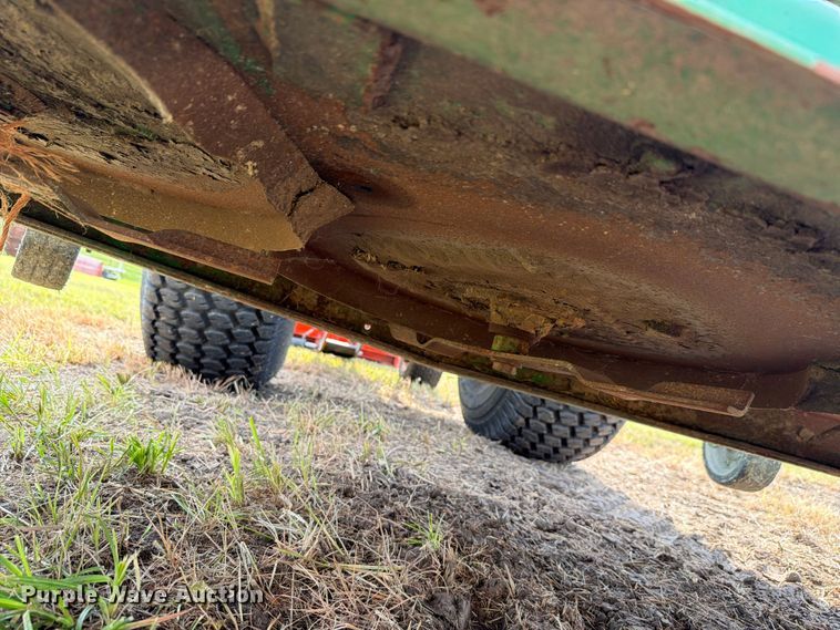 image for item EV2333 2005 Kubota B3030 HSDC MFWD tractor