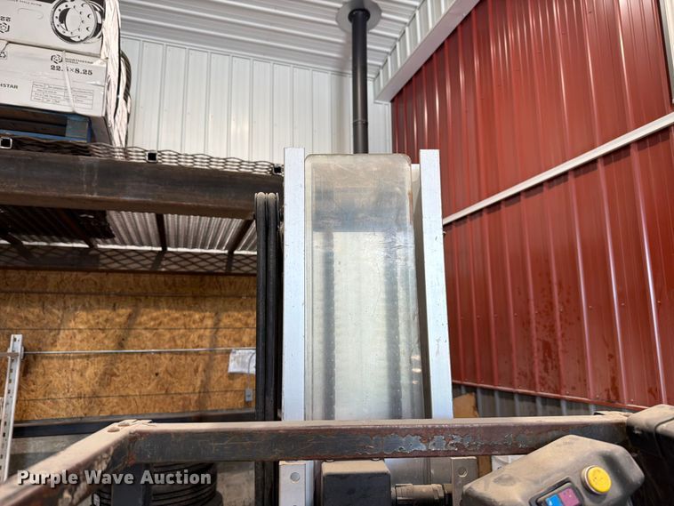 image for item EV2337 2013 JLG 20MVL lift vertical lift