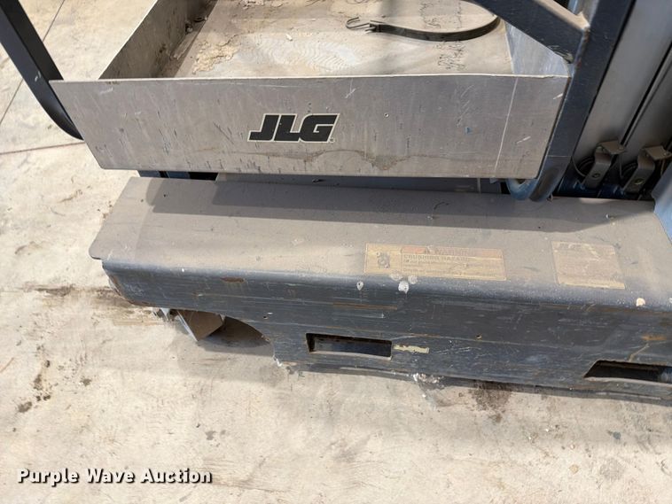 image for item EV2337 2013 JLG 20MVL lift vertical lift