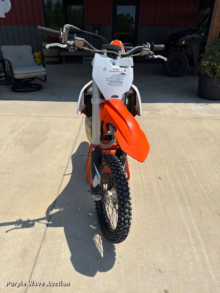image for item EV2338 2022 KTM 85SX dirt bike
