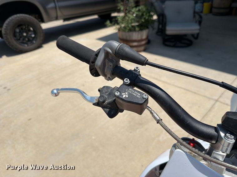 image for item EV2338 2022 KTM 85SX dirt bike