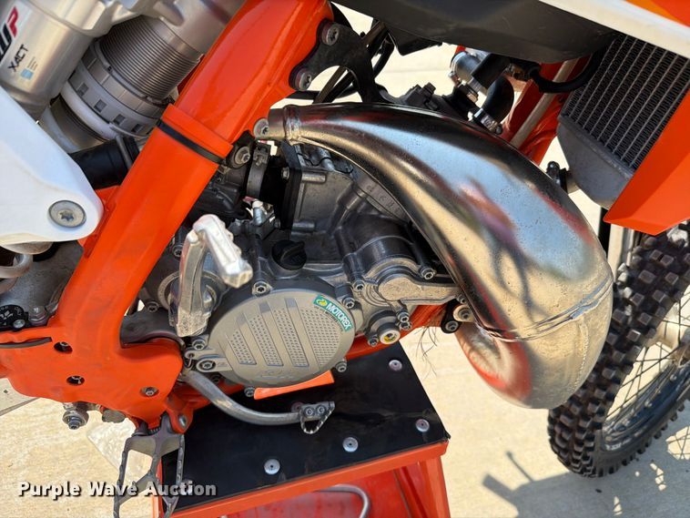 image for item EV2338 2022 KTM 85SX dirt bike