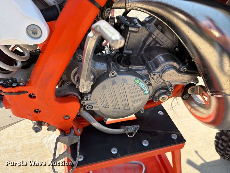 image for item EV2338 2022 KTM 85SX dirt bike