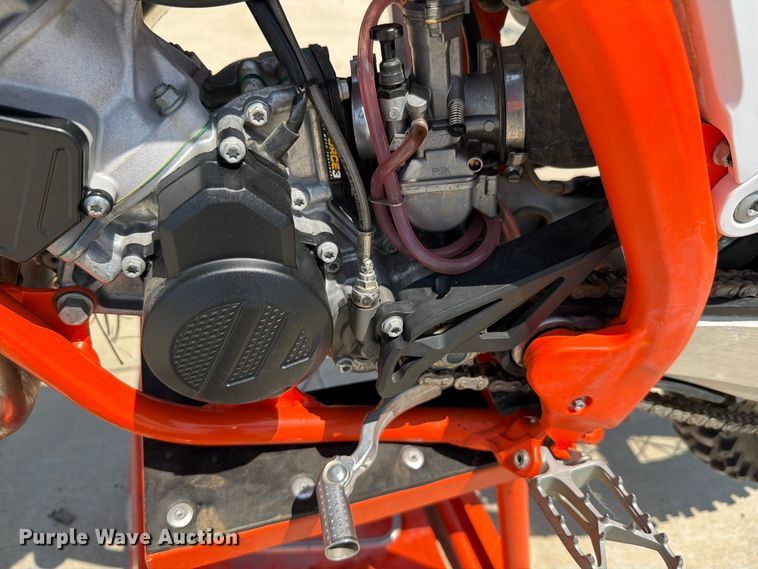 image for item EV2338 2022 KTM 85SX dirt bike