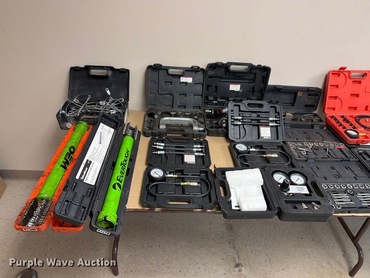 image for item EV2370 Shop tools