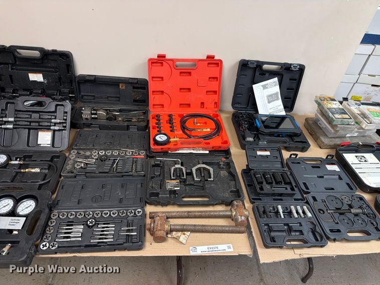 image for item EV2370 Shop tools