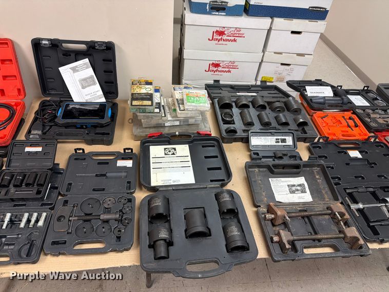 image for item EV2370 Shop tools
