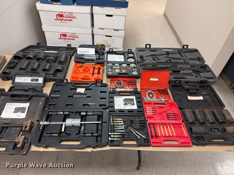 image for item EV2370 Shop tools