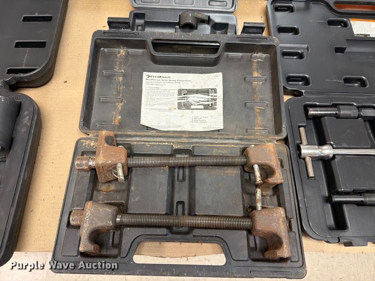 image for item EV2370 Shop tools