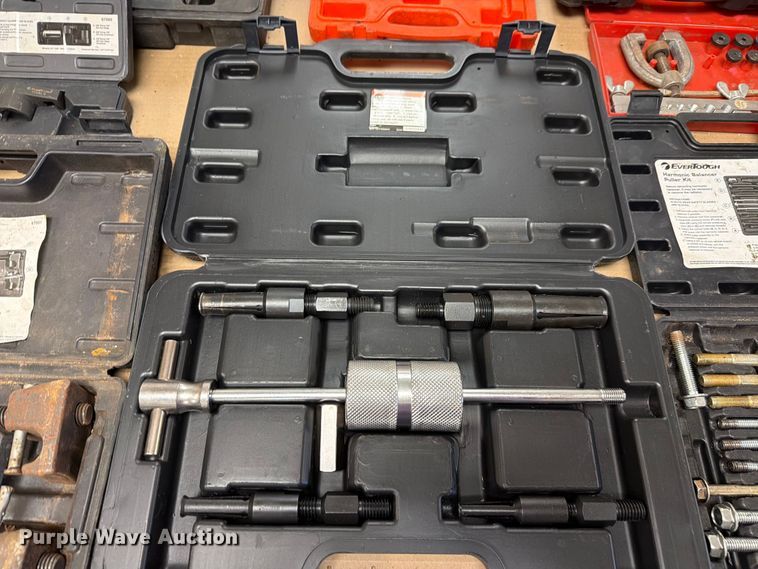 image for item EV2370 Shop tools