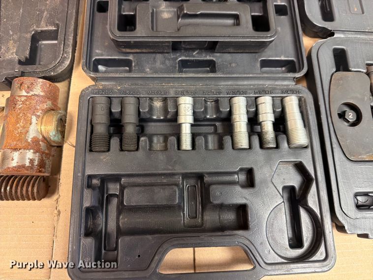 image for item EV2370 Shop tools