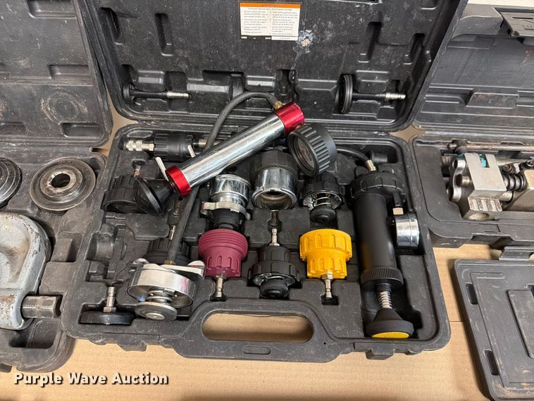 image for item EV2370 Shop tools