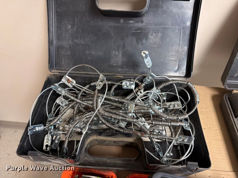image for item EV2370 Shop tools