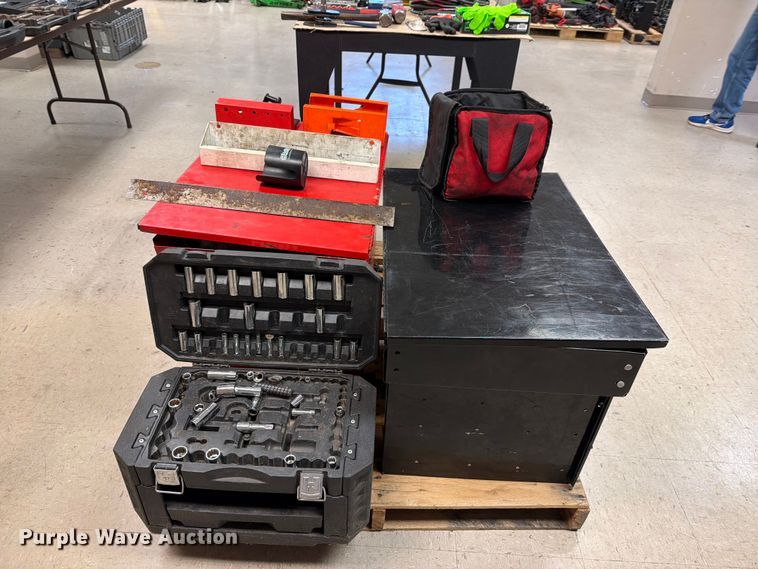 image for item EV2371 Shop tools