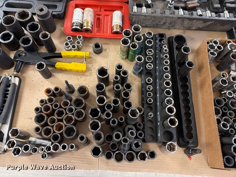 image for item EV2371 Shop tools