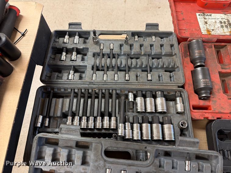 image for item EV2371 Shop tools