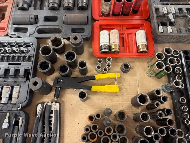 image for item EV2371 Shop tools