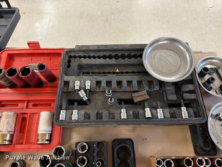 image for item EV2371 Shop tools