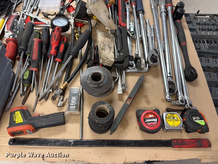 image for item EV2371 Shop tools