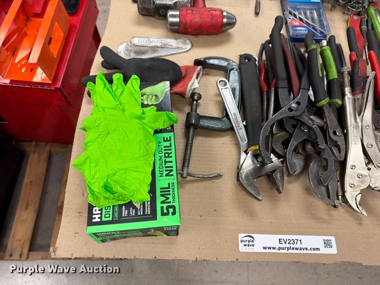 image for item EV2371 Shop tools
