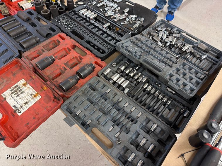 image for item EV2371 Shop tools
