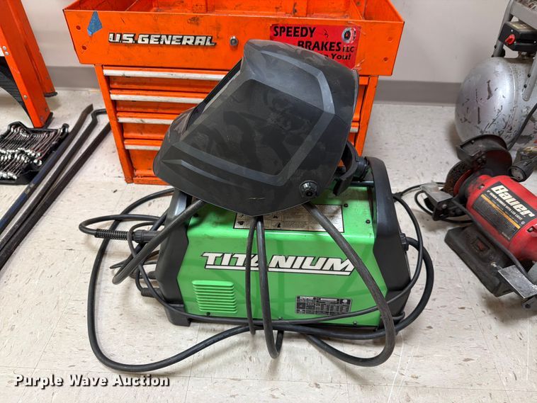 image for item EV2372 Tools