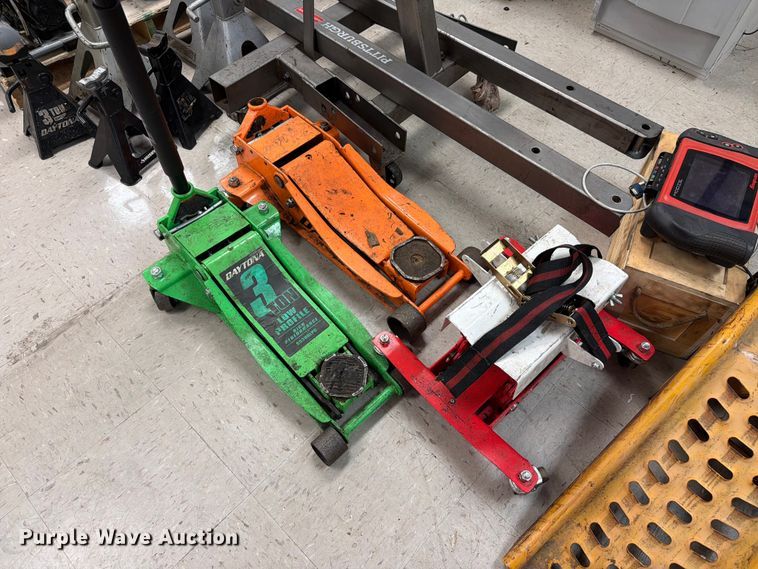 image for item EV2374 Shop tools