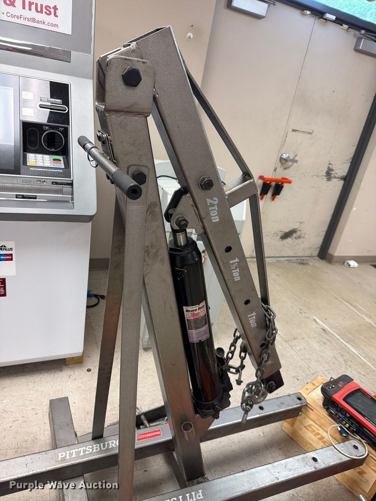 image for item EV2374 Shop tools