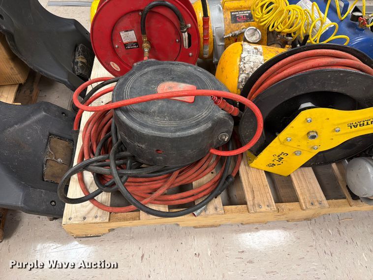 image for item EV2374 Shop tools