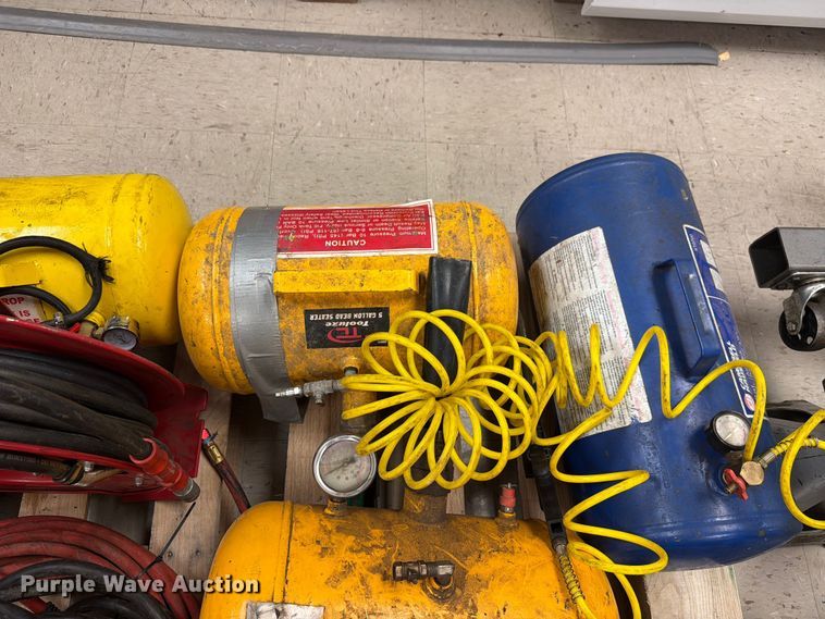 image for item EV2374 Shop tools